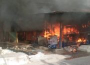 Api Mengamuk, Hanguskan Rumah dan Kos di Lubuk Begalung