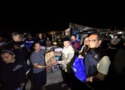 Wawako Padang Salurkan Bantuan, Tinjau Korban Kebakaran Lubeg Padang