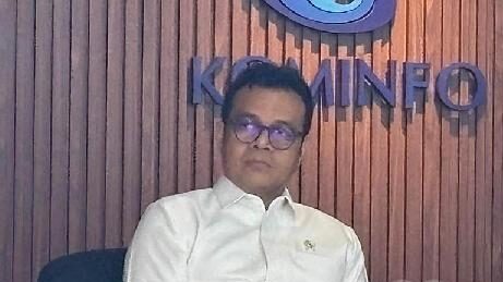 nezar-patria-soal-pemanggilan-meta-dan-tiktok:-tidak-terkait-dengan-demo