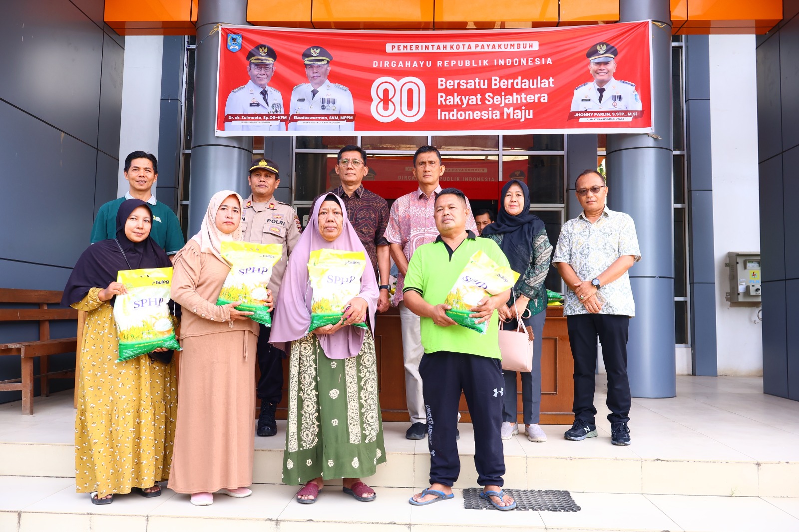 pemko-payakumbuh-gelar-gerakan-pangan-murah-serentak,-warga-dapatkan-beras-terjangkau