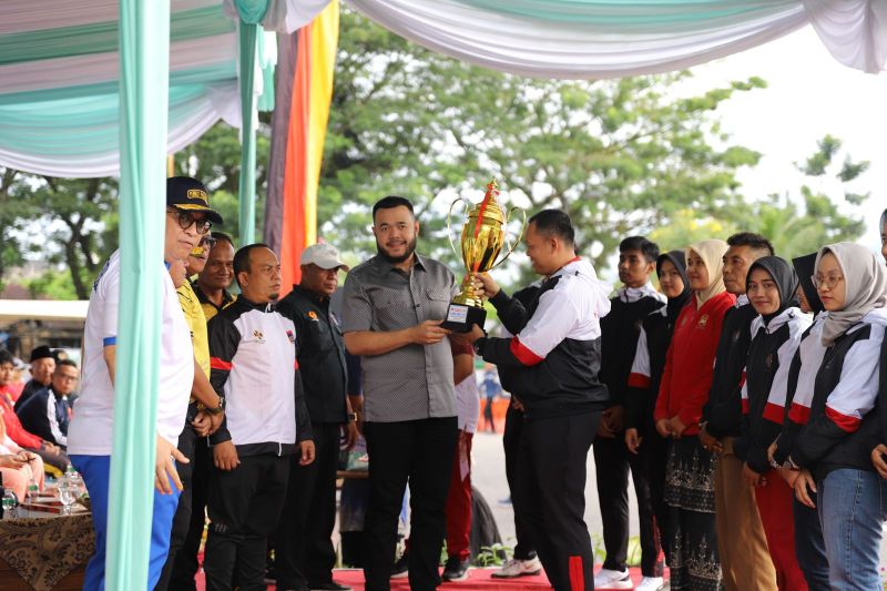 haornas-2025,-padang-tegaskan-komitmen-dukung-pembinaan-olahraga