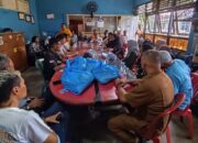 Wartawan Salurkan Donasi, Pedagang Pasar Payakumbuh Terbantu