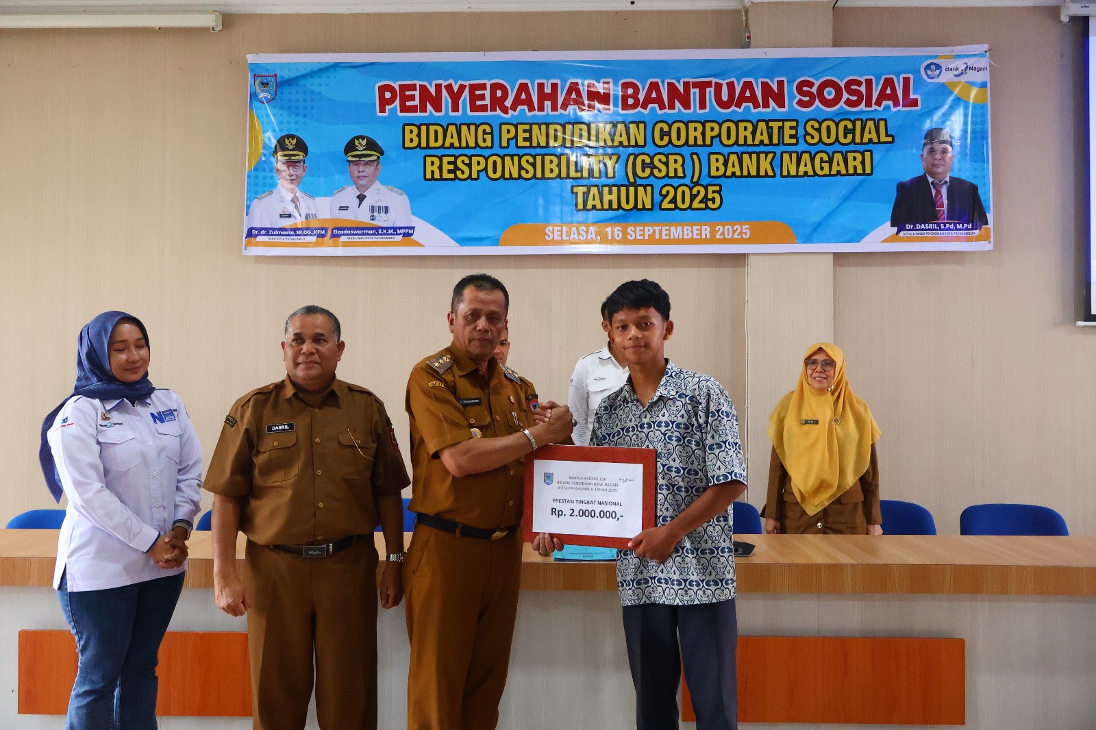 bank-nagari-salurkan-csr-rp110-juta-untuk-pendidikan-payakumbuh