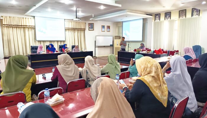 DWP Agam Sosialisasikan Minyak Jelantah Disulap Lilin Aromaterapi
