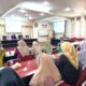 dwp-agam-sosialisasikan-minyak-jelantah-disulap-menjadi-lilin-aromaterapi