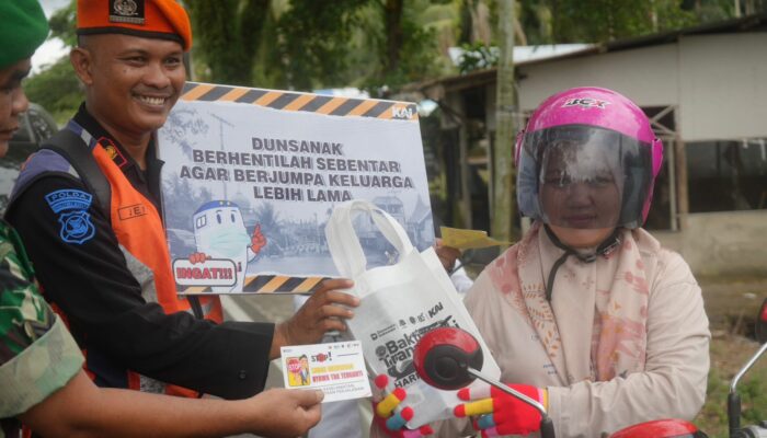 KAI Divre II Sumbar Sosialiasi Keselamatan Perlintasan Sebidang