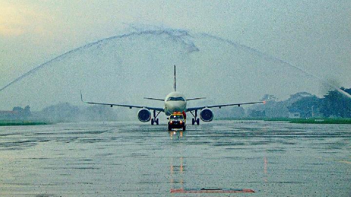 maskapai-etihad-airways-terbang-perdana-abu-dhabi-–-bandara-kualanamu