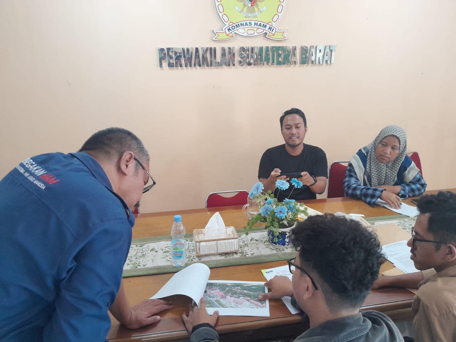 walhi-laporkan-gubernur,-kapolda-hingga-bupati,-walikota-dan-dprd-di-sumbar-ke-komnas-ham-terkait-peti