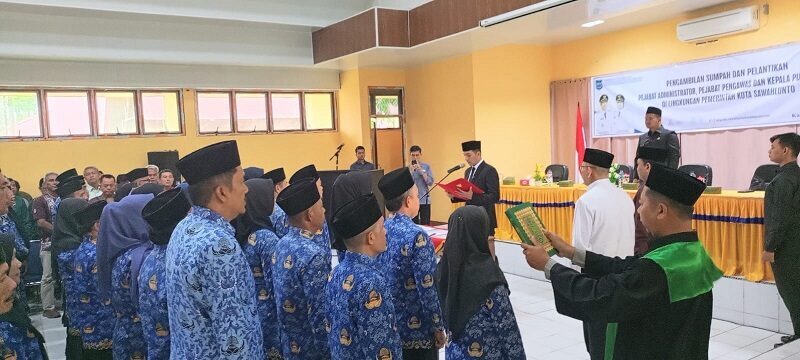 mutasi-perdana-di-pemko-sawahlunto,-70-pejabat-dilantik-walikota-riyanda