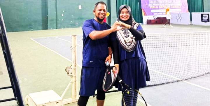 defrizal/cut-chairunnisa,-sosok-pasutri-mix-double-tenis-komunitas-piala-kapolda