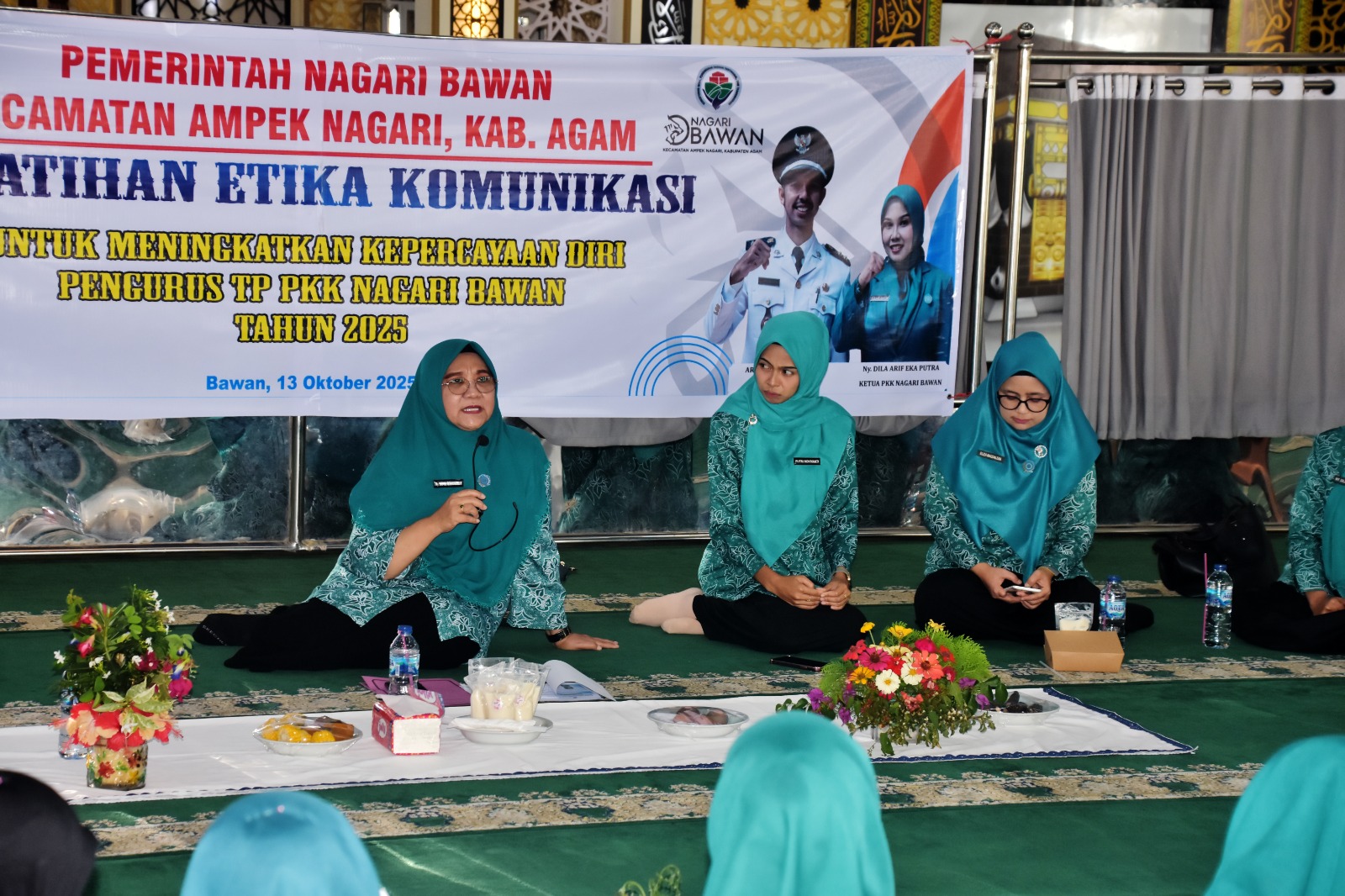ketua-tp-pkk-agam-beri-pelatihan-etika-komunikasi-untuk-pkk-nagari-bawan