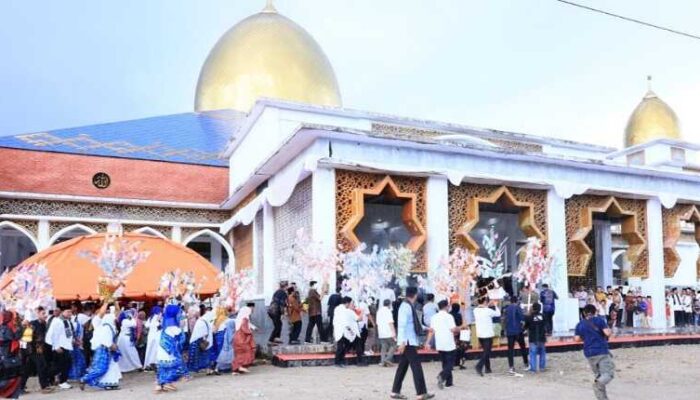 Ali Mukhni Diabadikan, Masjid Raya IKK Berganti Nama