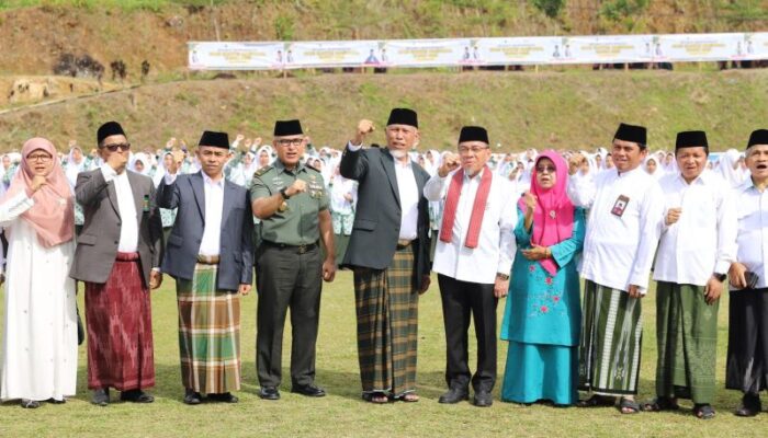 Maigus Nasir Ajak Santri Bentengi Negara, Kokohkan Akhlak