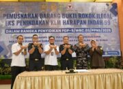 Semen Padang Ikut Musnahkan Rokok Ilegal, Negara Untung