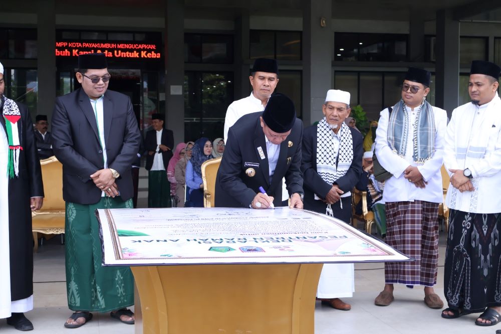 pemko-payakumbuh-dan-kemenag-dorong-santri-tangguh-di-era-modern