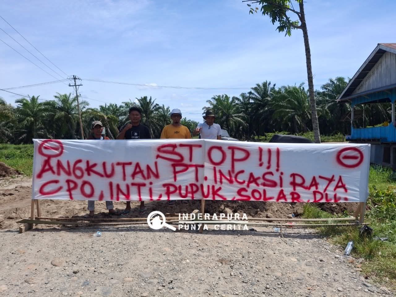 negosiasi-tidak-tercapai,-masyarakat-indrapura-blokir-akses-jalan-ke-incasi-raya-group