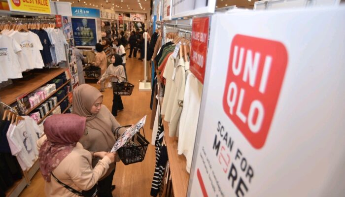 UNIQLO Hadir di Padang, Pengunjung Langsung Serbu Gerai