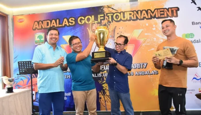 Turnamen Golf AGC Unand Himpun Ratusan Juta untuk Beasiswa Mahasiswa