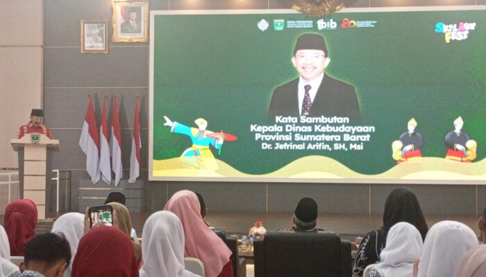 Gubernur Sumbar Membuka Festival Pelajar, Budaya Bergema