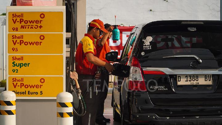 shell-luncurkan-oli-helix-ultra-terbaru,-apa-saja-produk-kompetitornya?