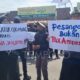 ratusan-eks-buruh-sritex-demo-tuntut-pesangon-dan-thr-yang-belum-dibayar