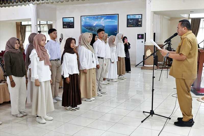 walikota-pariaman-kukuhkan-pengurus-forum-anak