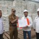 bupati-pessel-cek-kualitas-beras-dan-migor-di-gudang-bulog