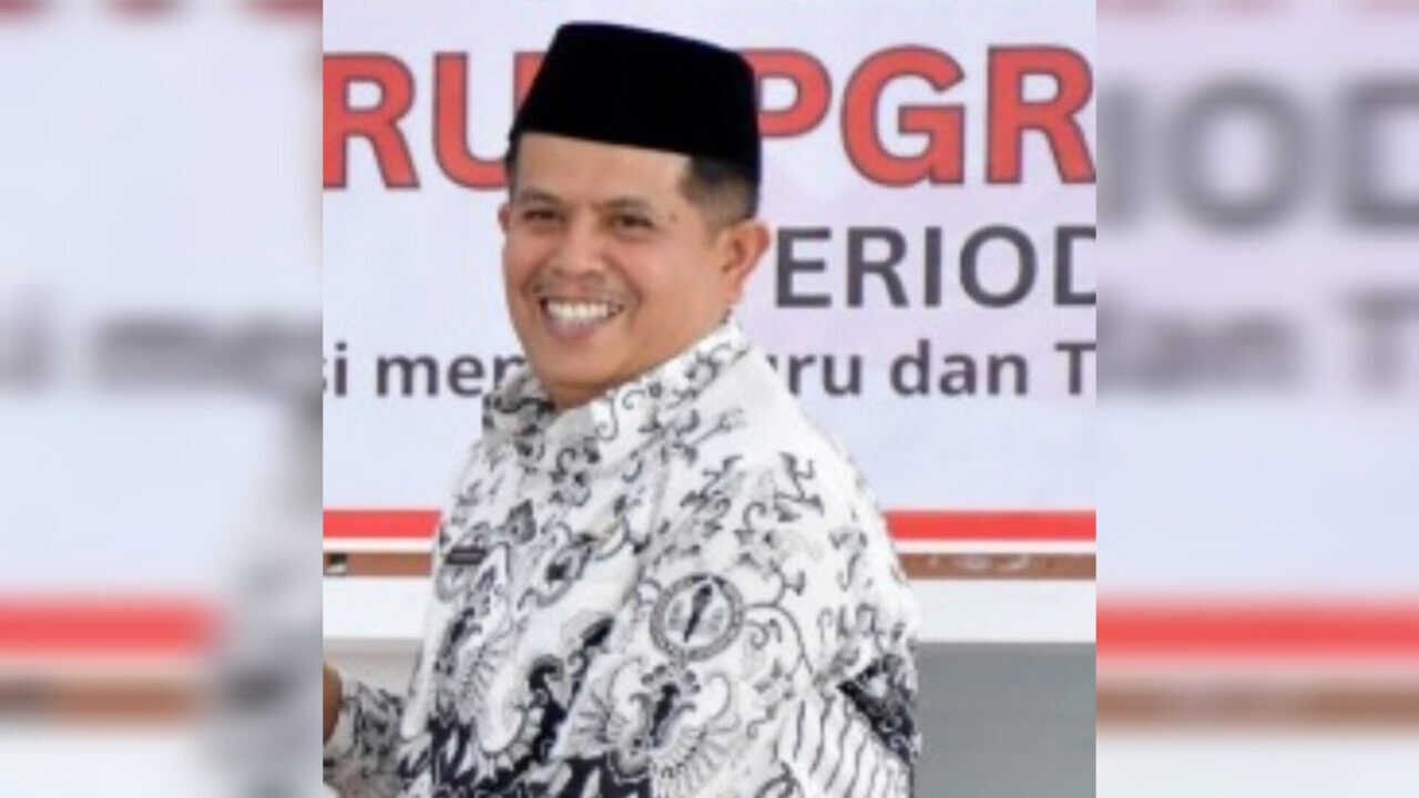 pgri-agam-gelar-seminar-nasional,-bahas-perlindungan-hukum-guru