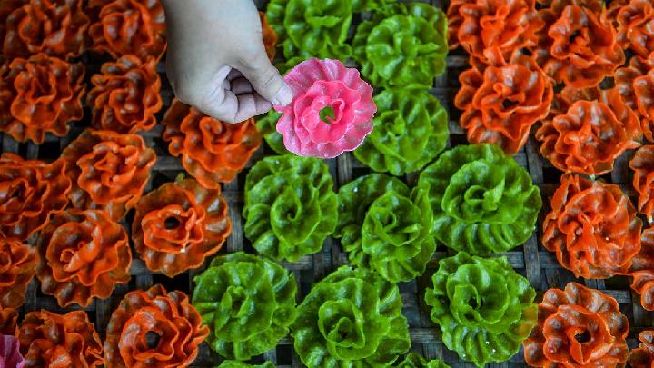 potensi-penyerapan-tenaga-kerja-dari-kur-mayoritas-di-sektor-informal