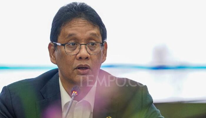 Purbaya Berupaya Hentikan Thrifting Barang Ilegal di Indonesia