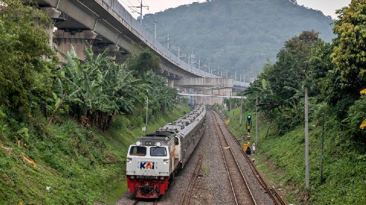 kai-bandung-ungkap-calon-penumpang-buru-tiket-kereta-libur-nataru