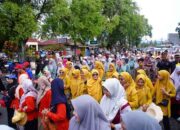 Guru Gerak Jalan, Rayakan HUT PGRI dengan Semangat