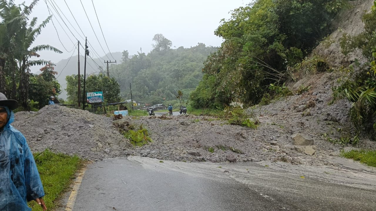 hampir-seluruh-daerah-di-sumbar-dilanda-bencana-hari-ini,-tiga-wilayah-tercatat-paling-parah