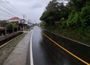 Banjir Surut, Masyarakat Kembali Akses Jalan Padang-Painan