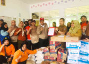 Semen Padang Ulurkan Bantuan Dapur Umum Korban Banjir