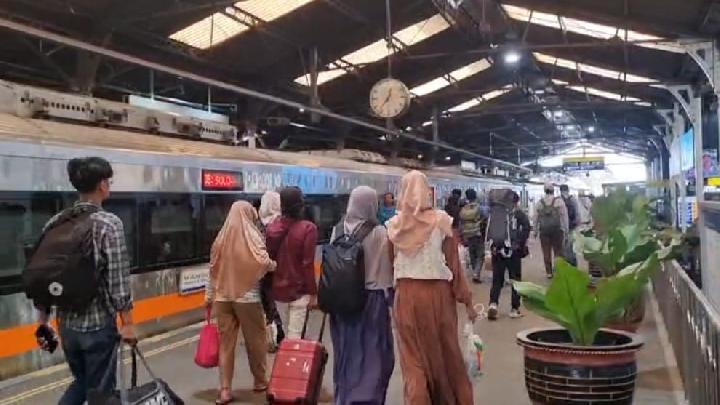 kai-yogyakarta-sediakan-391.480-tempat-duduk-saat-nataru
