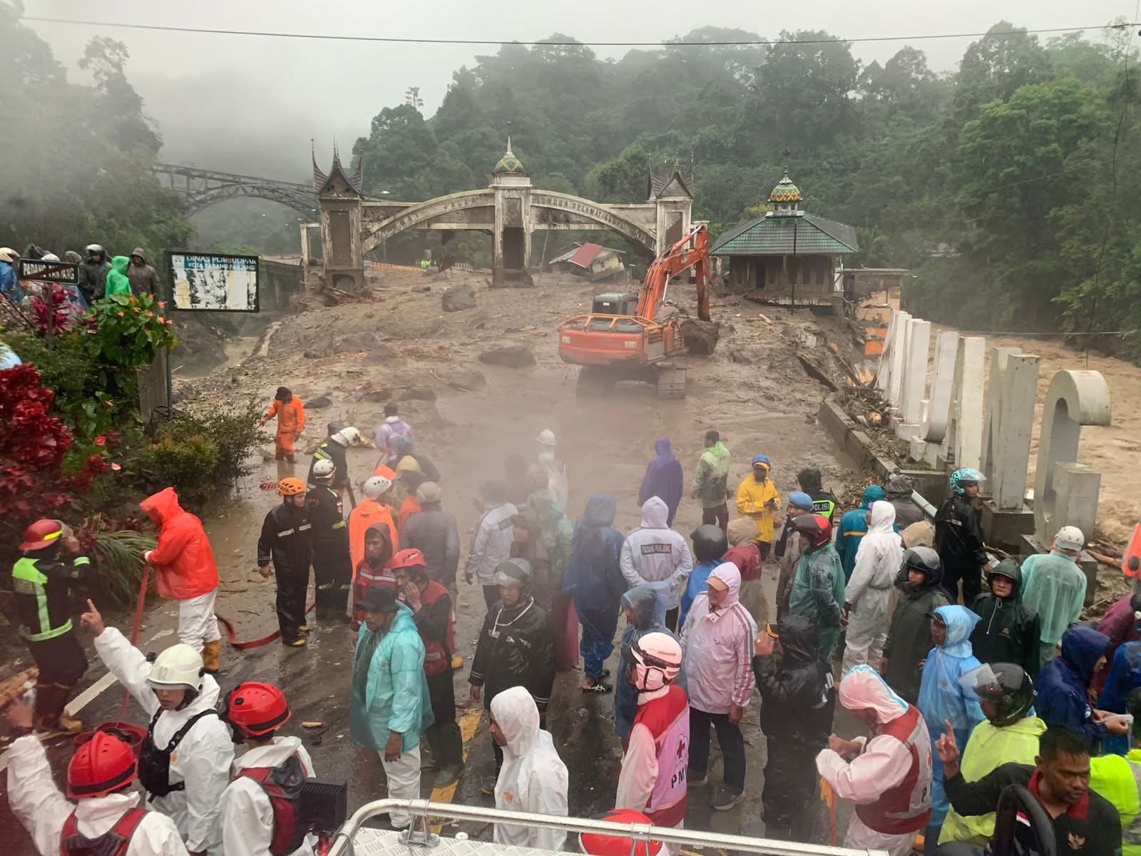 galodo-lembah-anai,-polisi-temukan-19-jenazah