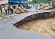 Sungai Gerus Jalan, Akses Solok Terancam Putus Total