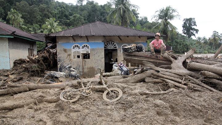 banjir-sumut:-wabup-tapanuli-utara-sebut-pemulihan-listrik-bertahap