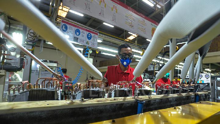 pmi-manufaktur-november-2025-naik-ke-level-tertinggi-sejak-februari
