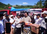 Andre Rosiade Ulurkan Tangan Bantu Korban Galodo Tanah Datar