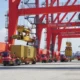 arus-peti-kemas-melonjak,-pelindo-terminal-petikemas-yakin-target-2025-terlampaui