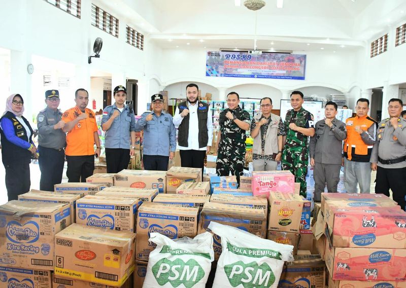 pemko-jambi-salurkan-bantuan-rp480-juta-untuk-korban-bencana-padang