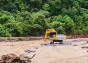 Padang Normalisasi Sungai Usai Banjir Bandang Ubah Aliran