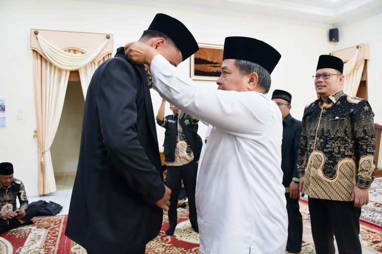 ratusan-warga-meninggal-dan-ribuan-masih-mengungsi,-agam-tetap-prioritaskan-mtq