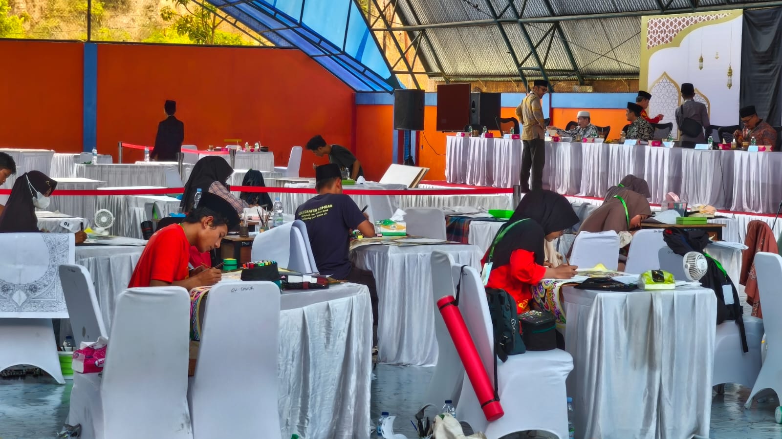 partai-penentuan-mtqn-sumbar-xli,-18-finalis-agam-unjuk-kemampuan