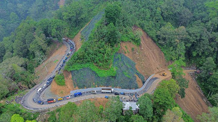 kementerian-pu-tingkatkan-kualitas-jalan-nasional