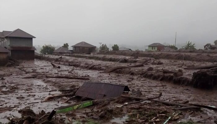 Pusat Diminta Kucurkan Dana, Perbaiki Jalan Rusak Sumbar