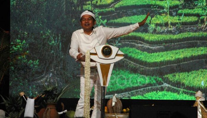 Alasan Dedi Mulyadi Melarang Penanaman Sawit di Jawa Barat