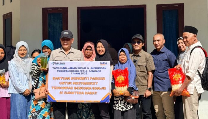 Bulog Sigap Bantu Korban Banjir, Jaga Stok Pangan